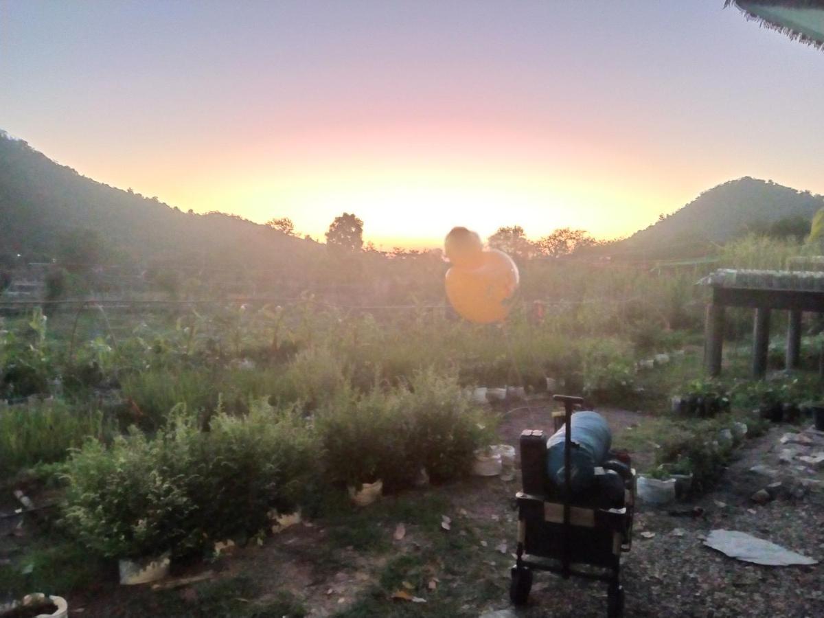 Villa Royal Mountain View Ratchaburi Esterno foto